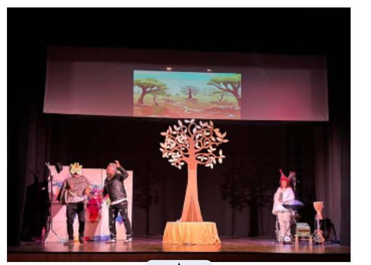 CUENTOS DEL MUNDO BAJO EL MISMO ÁRBOL
